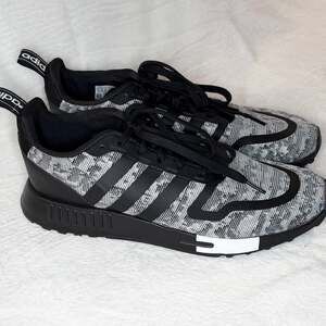 adidas Originals Multix Black White Snakeskin Smooth Runner GZ5477